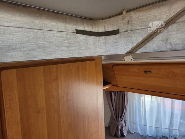 Caravan HYMER/ERIBA Pan Familia   D Frontküche - Nr. 34  (3)