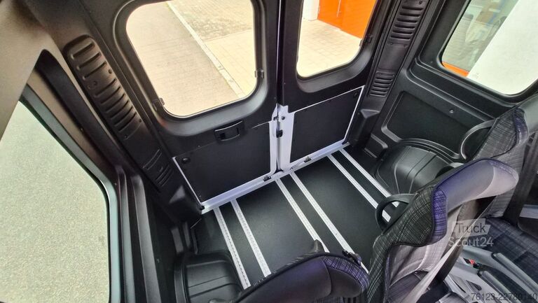 Microbuz FIAT Fiat Ducato 9 Sitzer Systemboden Rolli Stock
