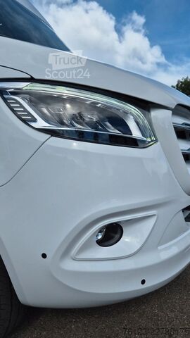 Minibus MERCEDES-BENZ 30 Sitzer Schul- Transferbus 519 Lagerfahrzeug