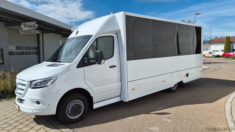 Minibus MERCEDES-BENZ 30 Sitzer Schul- Transferbus 519 Lagerfahrzeug