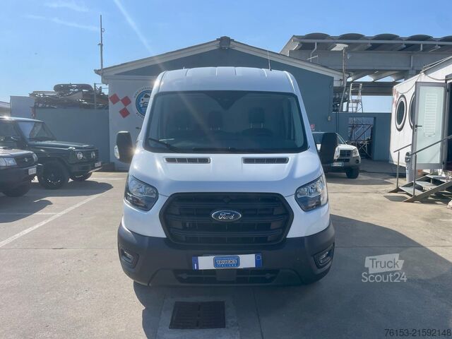 Yüksek tavanlı panelvan Ford Transit 350