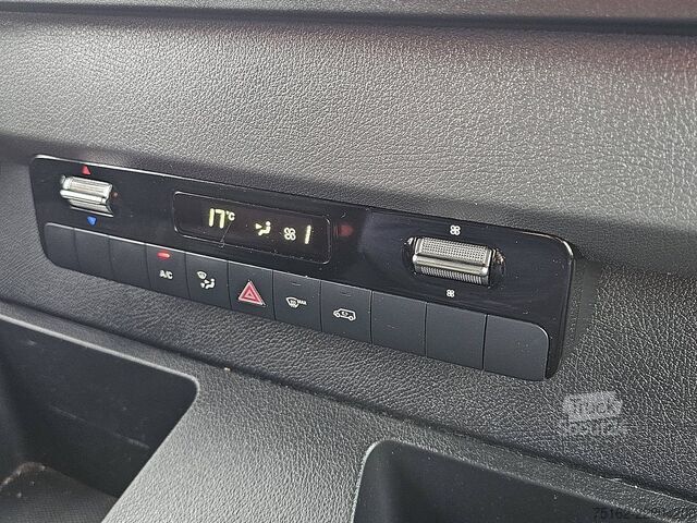 Чемодан MERCEDES-BENZ SPRINTER 317 Bakwagen Laadklep!