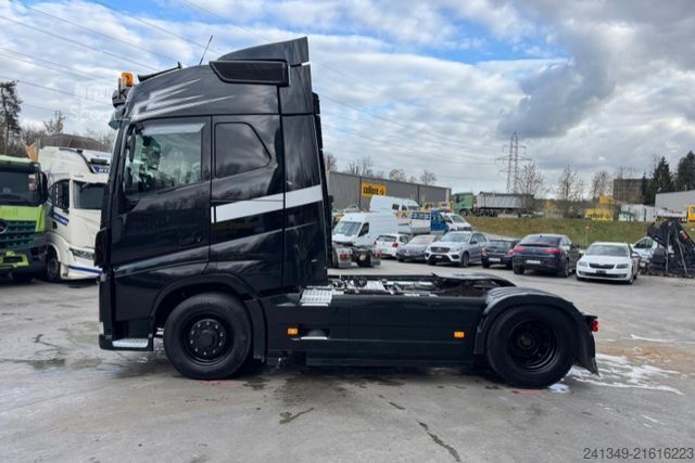 Standard tractor unit VOLVO FH-500 4x4H Hydraulik