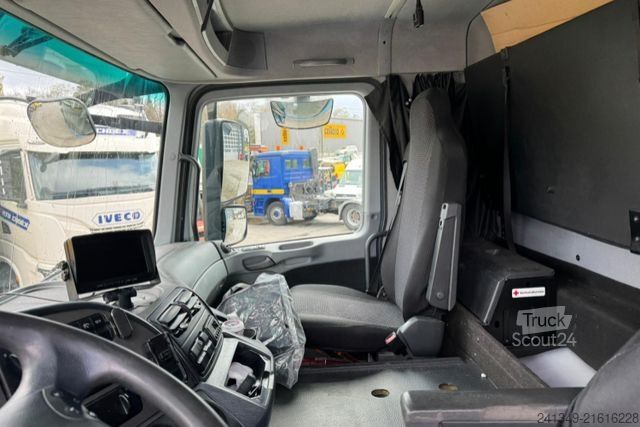 Flatbed truck with tarp MERCEDES-BENZ Actros 1832 4x2