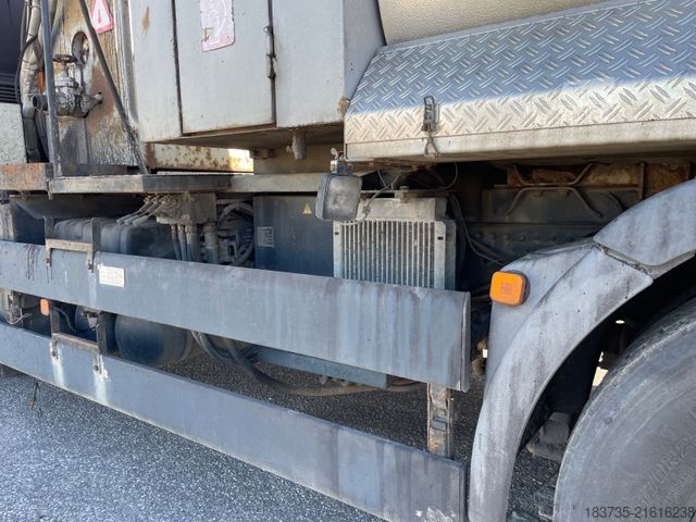 Special purpose truck MAN TGA 18.320 4X2 BL Asphaltspritze