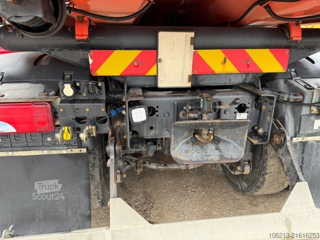 Tipper truck MAN TGS 35.420 8X4 Bordmatik,Retarder,Klima,