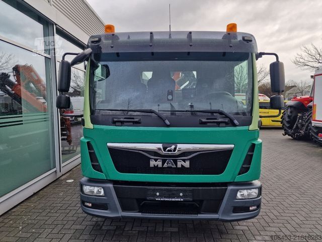 Вантажівка з відкритою платформою MAN TGL 12.250/Kran/Funk/4 Punkt/ 8800 KM neuwertig