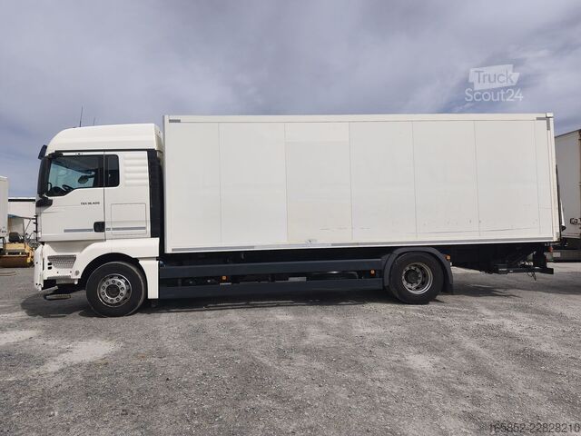 čemodāns MAN TGX 18.420 (36)