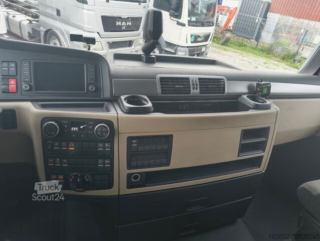 MAN TGX 18.510 Lowliner (52) MAN TGX 18.510 Lowliner (52)