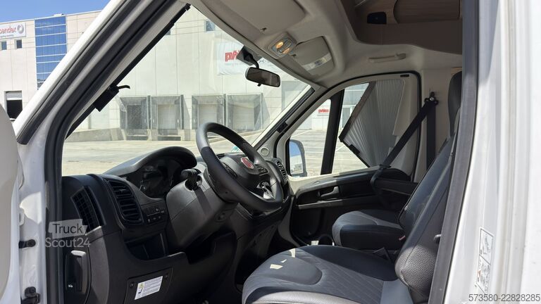 Husbil Fiat Ducato Weinsberg Carasuite 650MF, Baujahr 2024 | Schaltgetriebe | 5 Schlaf