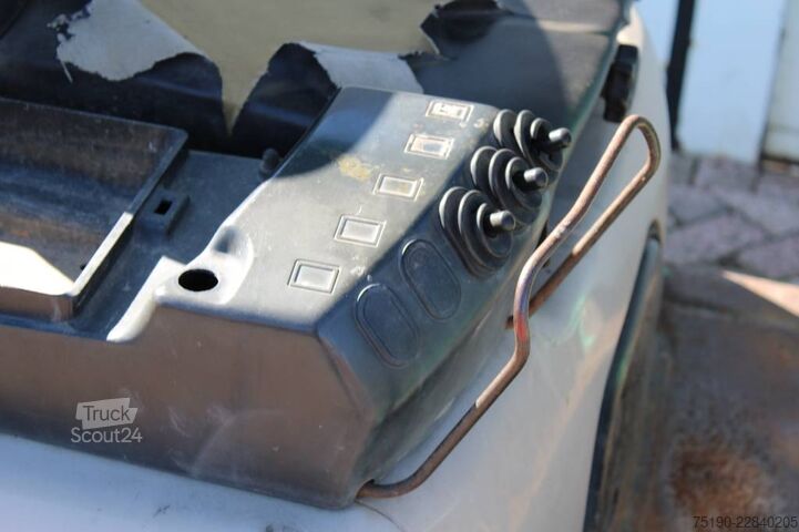 Gabelstapler Mitsubishi FD 25
