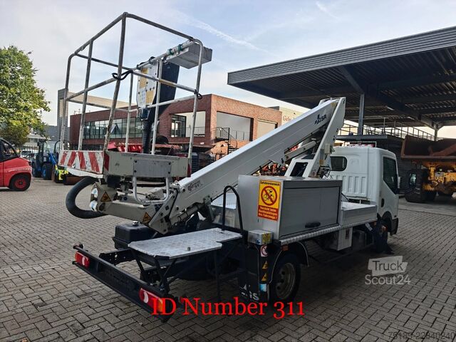 Подемна платформа Nissan Cabstar 35.13 GSR E179T