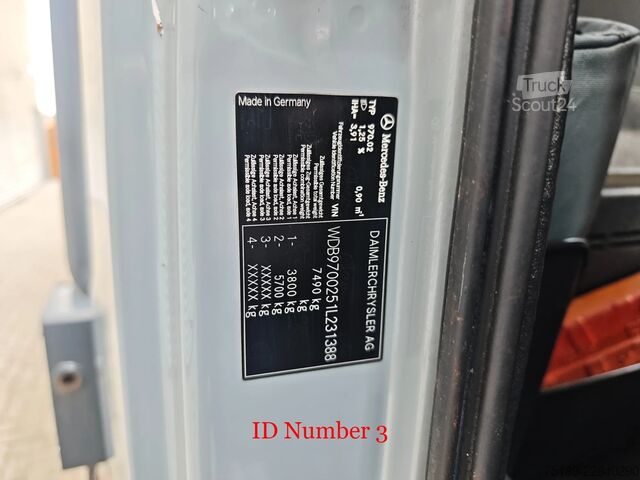 Автомобил с кран Mercedes-Benz Atego 816 4x2 Böcker AK 32/1500