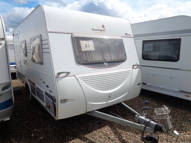 Caravan SUNLIGHT C 44 D *Vorzelt*