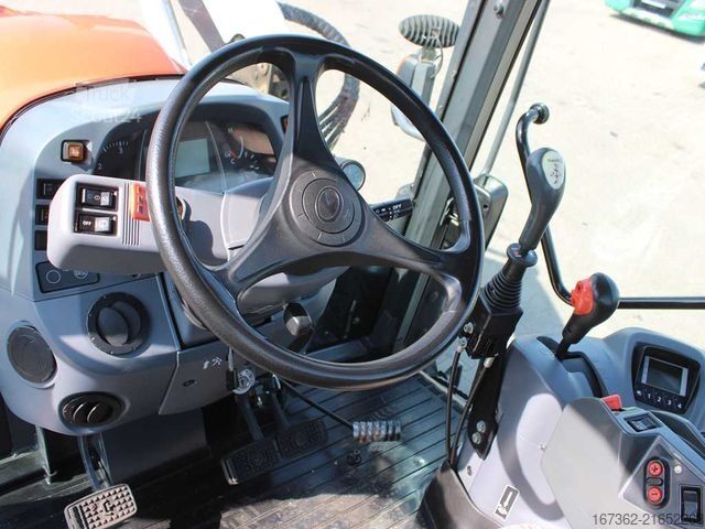 Tractor KUBOTA M135 GX