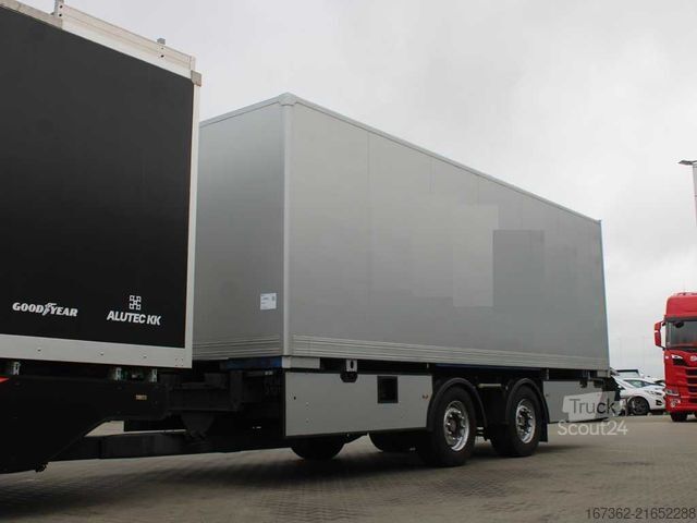 Kutu kamyonu VOLVO VOLVO FN/FH RACING TRUCK/CARAVAN, VEB+