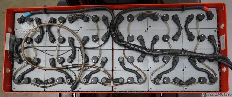 Wózek wysokiego składowania Linde R 25 1120