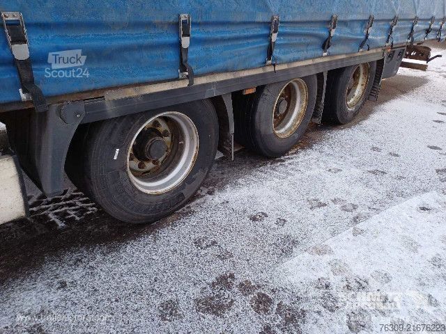 Semirimorchio con telone Krone Curtainsider Mega