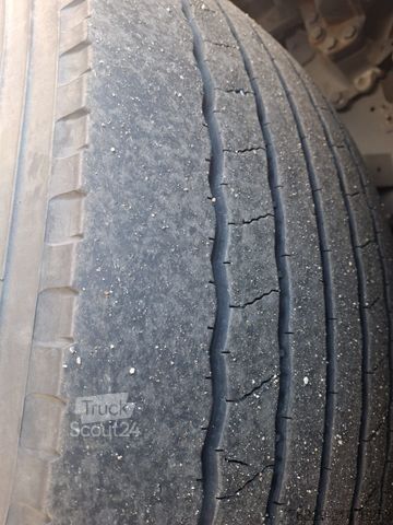 Tractor estándar DAF 