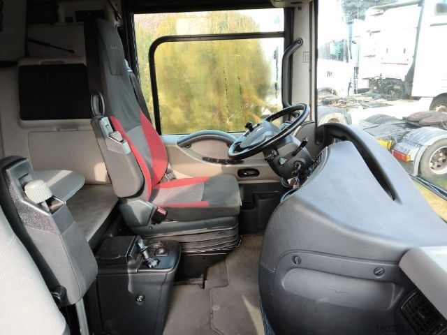 Tractor estándar Renault Renault Magnum 520