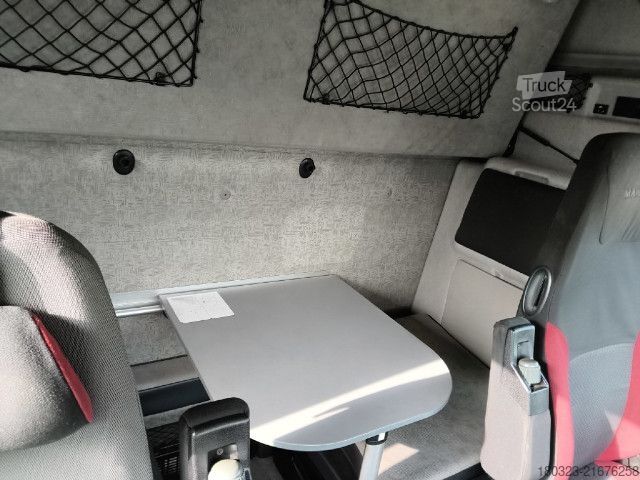 Tractor estándar Renault Renault Magnum 520