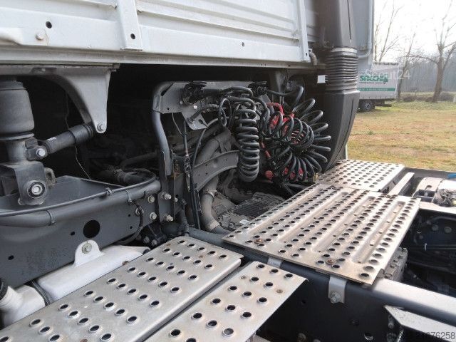 Tractor estándar Renault Renault Magnum 520