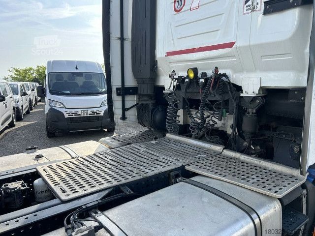 Tractor estándar IVECO AS440S48T/P