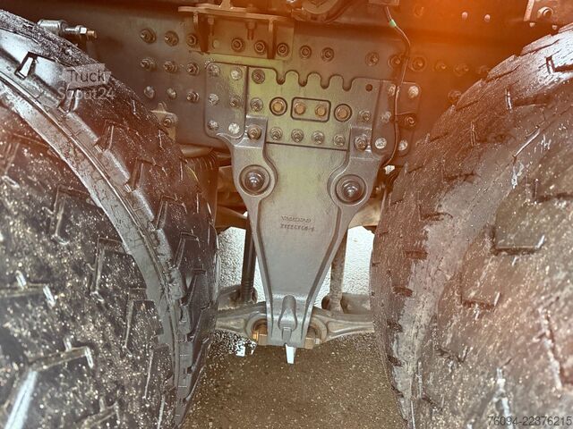 Āķa konteineru automašīna VOLVO FMX 460 6x4 liftachse Abrollkipper KRAN 13m FUNK