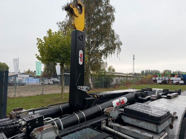 Kravas automašīnai uzstādīts celtnis VOLVO FMX 460 6x4 liftachse Abrollkipper KRAN 13m FUNK