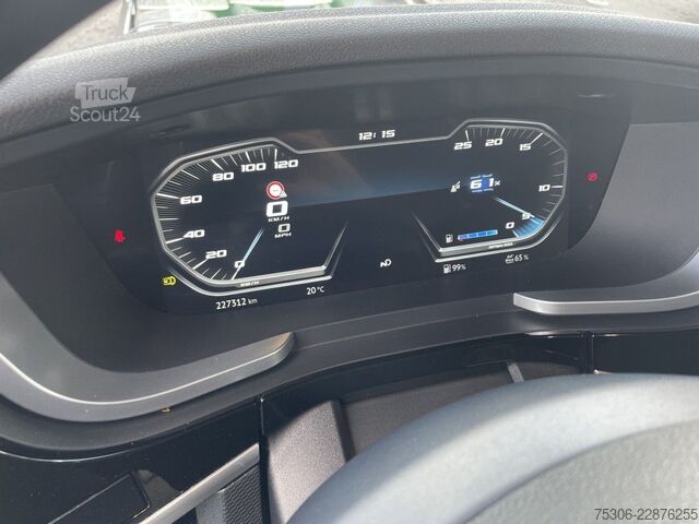 Standard nyergesvontató DAF FT XG 530