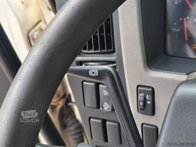Kuorma-auto umpikorilla VOLVO FL 280*FALTWANDKOFFER*TEMP*1.5T LBW* SCHLAFKAB