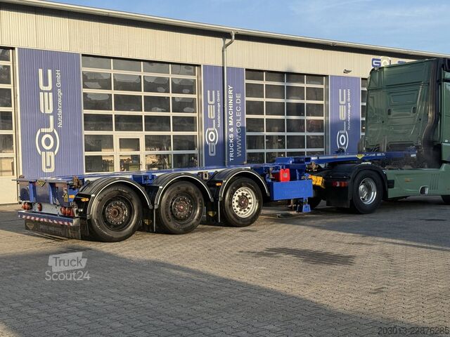 Maināmās virsbūves puspiekabe BROSHUIS MFCC-HD L2C8 Containerauflieger