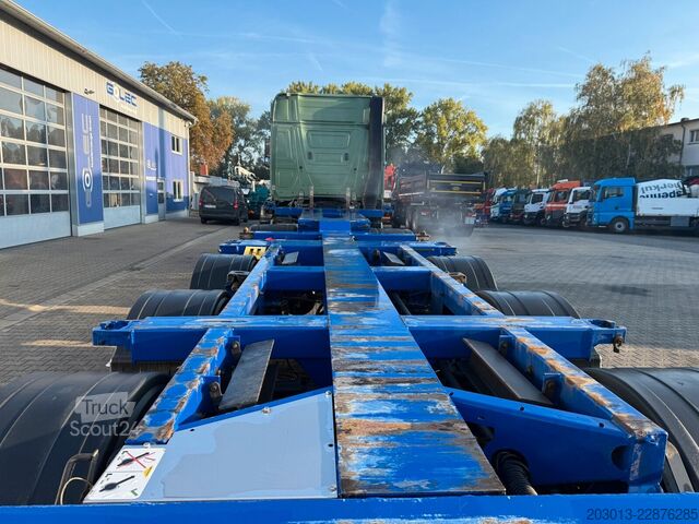 Maināmās virsbūves puspiekabe BROSHUIS MFCC-HD L2C8 Containerauflieger