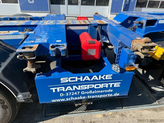 Maināmās virsbūves puspiekabe BROSHUIS MFCC-HD L2C8 Containerauflieger