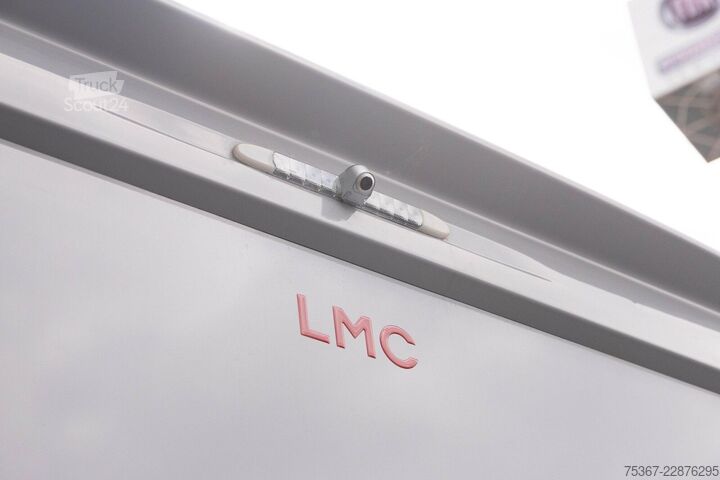 Daļēji integrēta kemperis LMC Cruiser 740 EL  Messeangebot CSD 2026