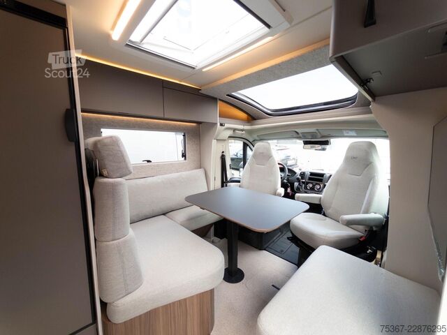 Daļēji integrēta kemperis LMC Cruiser 740 EL  Messeangebot CSD 2026