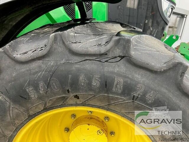 Tractor John Deere 6120 M