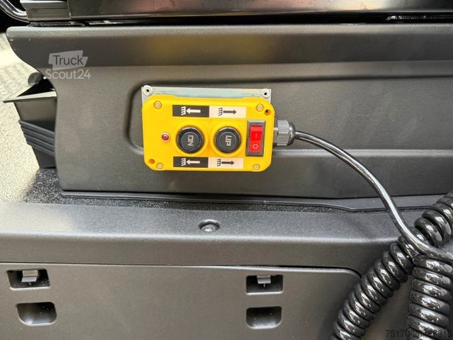 Autoutilitară basculantă IVECO Daily 35S14 A8*R3.450mm*Automatik*Kamera*3Sitze*