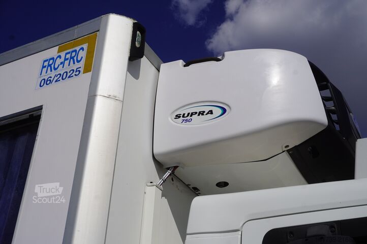 Kühlwagen Renault D12 / Lamberet refrigerated truck / lift