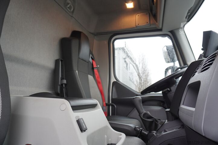 Kühlschrank Renault D210 12T / Bitemperature Refrigerator /