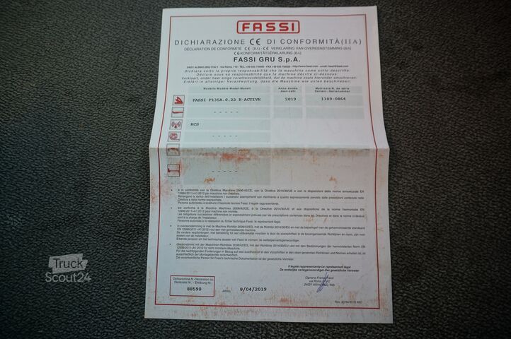 Plattform mit Kran Renault C280 DTI 8 / HDS Fassi F135A.22 / remote