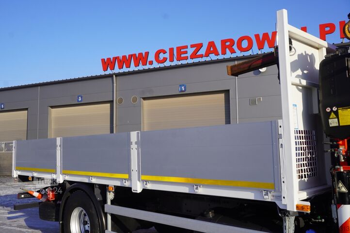 Plattform mit Kran Renault C280 DTI 8 / HDS Fassi F135A.22 / remote