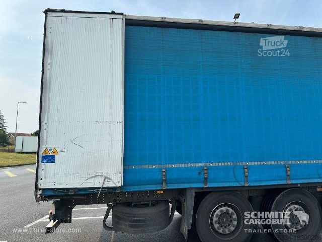 Auflieger mit Pritsche & Plane Schmitz Cargobull Semitrailer Curtainsider Standard
