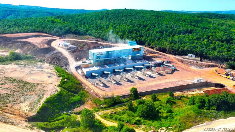 Steinzerkleinerer FABO 400 TPH Stone Crusher Plant