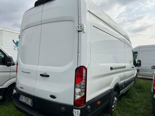 Autocamion cu destinație specială Ford Transit