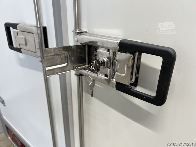 Šaldymo priekaba ir giluminio šaldymo priekaba Vezeko TK C 30.35 KH Rampe ausziehbar Kühlanhänger