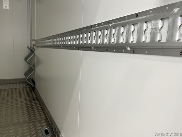 Šaldymo priekaba ir giluminio šaldymo priekaba Vezeko TK C 30.35 KH Rampe ausziehbar Kühlanhänger