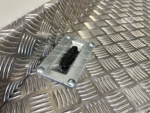 Šaldymo priekaba ir giluminio šaldymo priekaba Vezeko TK C 30.35 KH Rampe ausziehbar Kühlanhänger