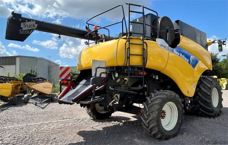  New Holland CR 980