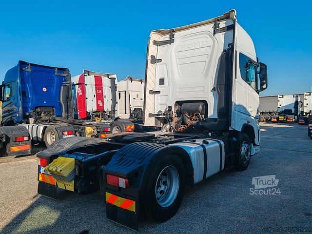 Cap tractor voluminos FORD F-MAX 500 mega